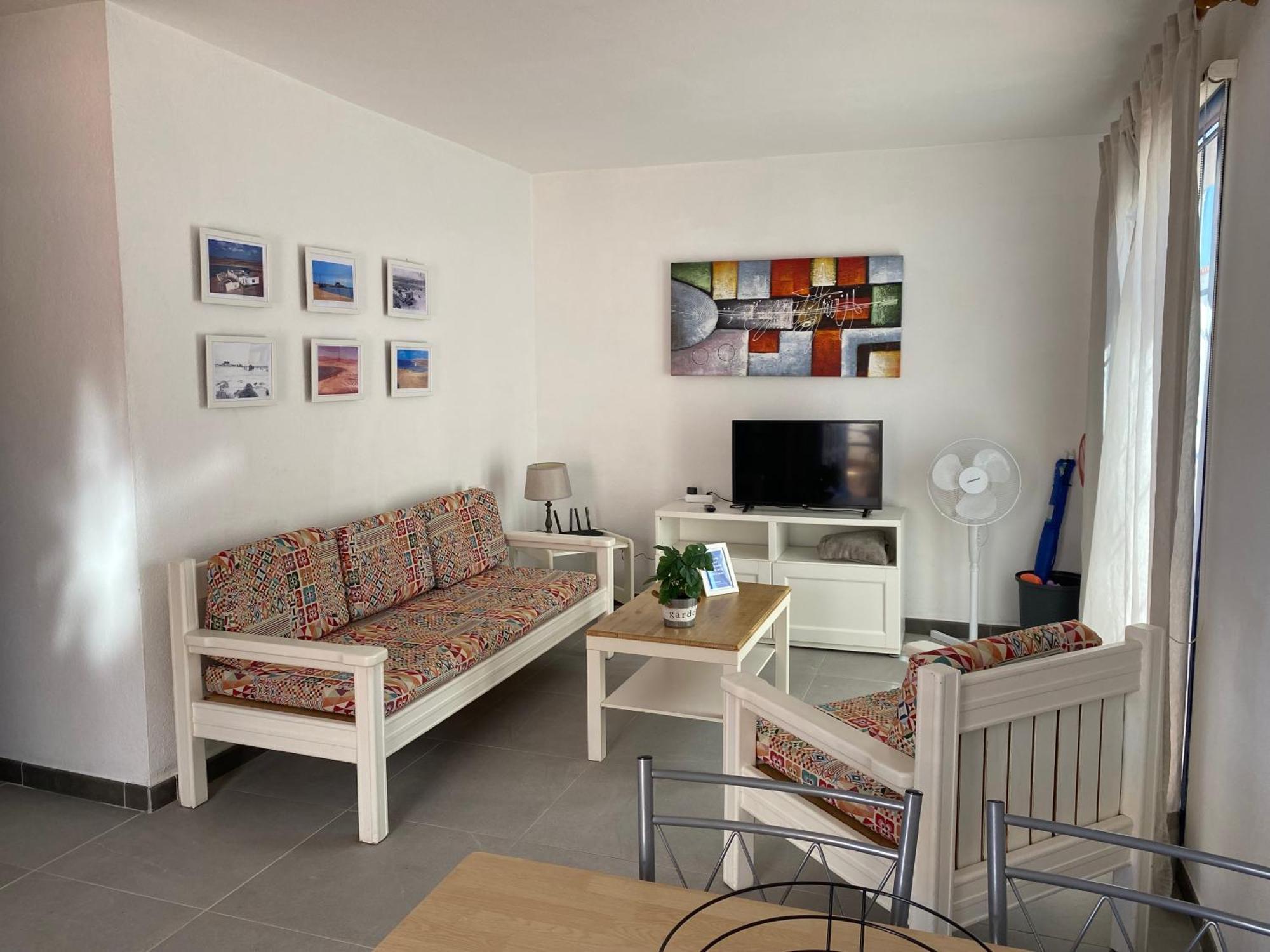 Delia Castillo 3b Apartment